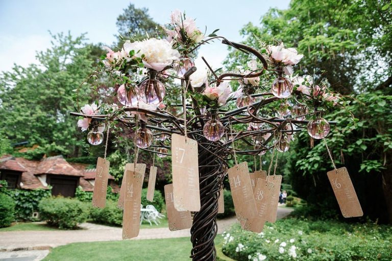 La Catrache: un mariage intime simple et raffiné